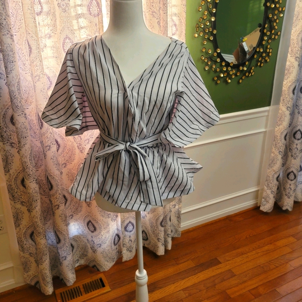 Agaci beautiful top
